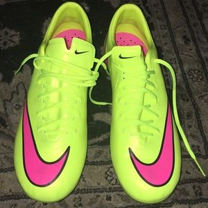 Nike mercurial vapor soccer cleats
